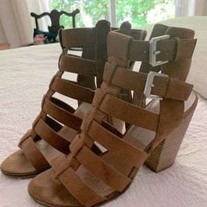 DV8 Strappy heels - sandals sz 9 Stitch Fix